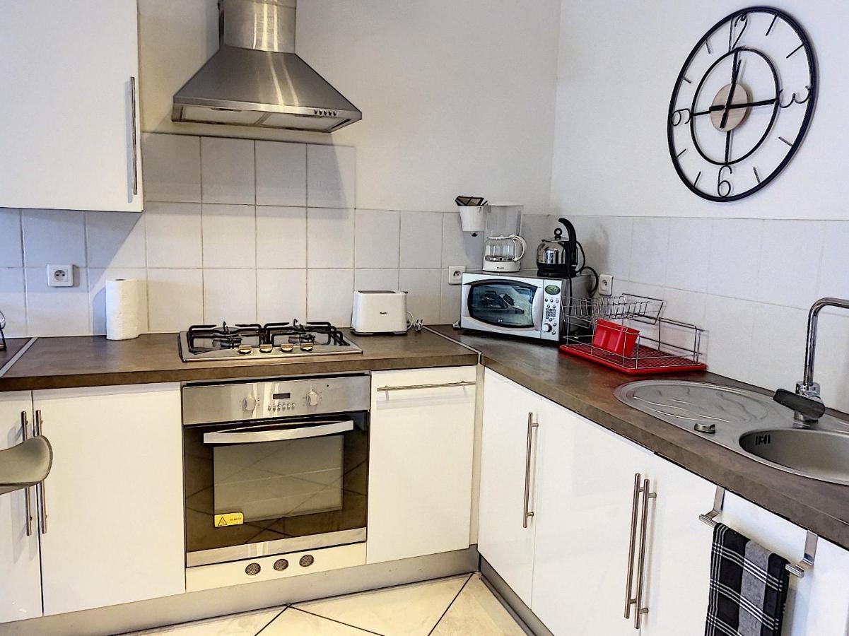 Grand Appartement Spacieux A 5 Min Du Centre Ville อฌักซิโอ้ ภายนอก รูปภาพ